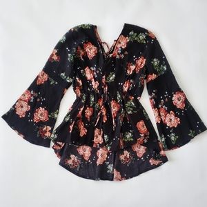 AMERICAN RAG CIE V-NECK BLOUSE